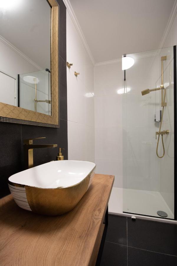 Wellness Studio D'Or - Exclusive New Apartment With Whirlpool, Sauna, Sunny Terrace, Private Parking Пореч Экстерьер фото