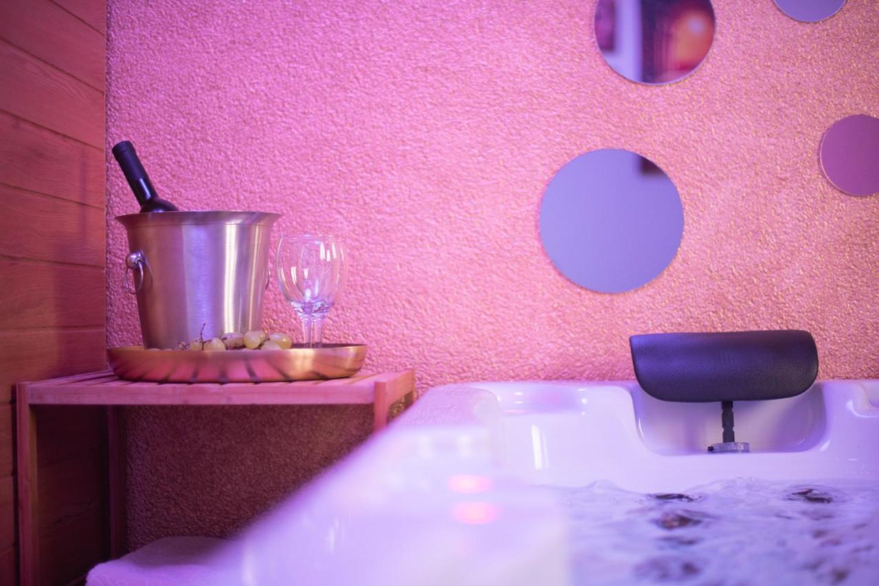 Wellness Studio D'Or - Exclusive New Apartment With Whirlpool, Sauna, Sunny Terrace, Private Parking Пореч Экстерьер фото